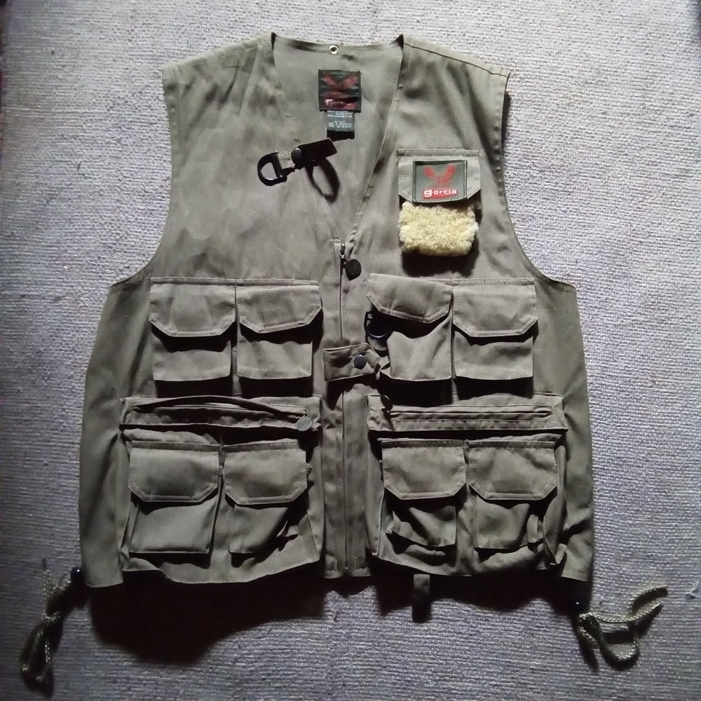 Garcia Khaki 12 Pocket Fly Fishing/Outdoor Vest ~ OSFA